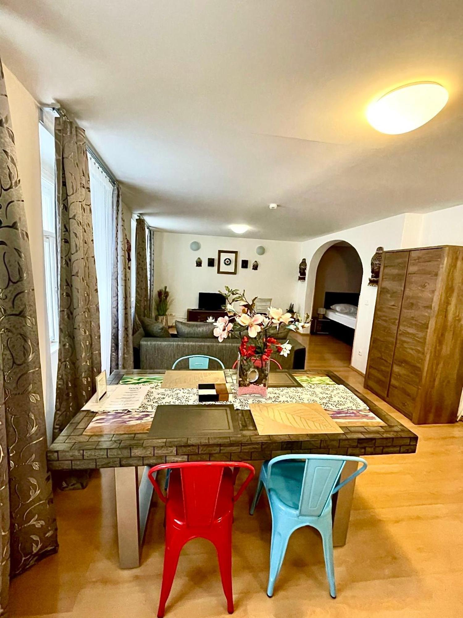 U Zeleneho Jalovce Appartement Praag